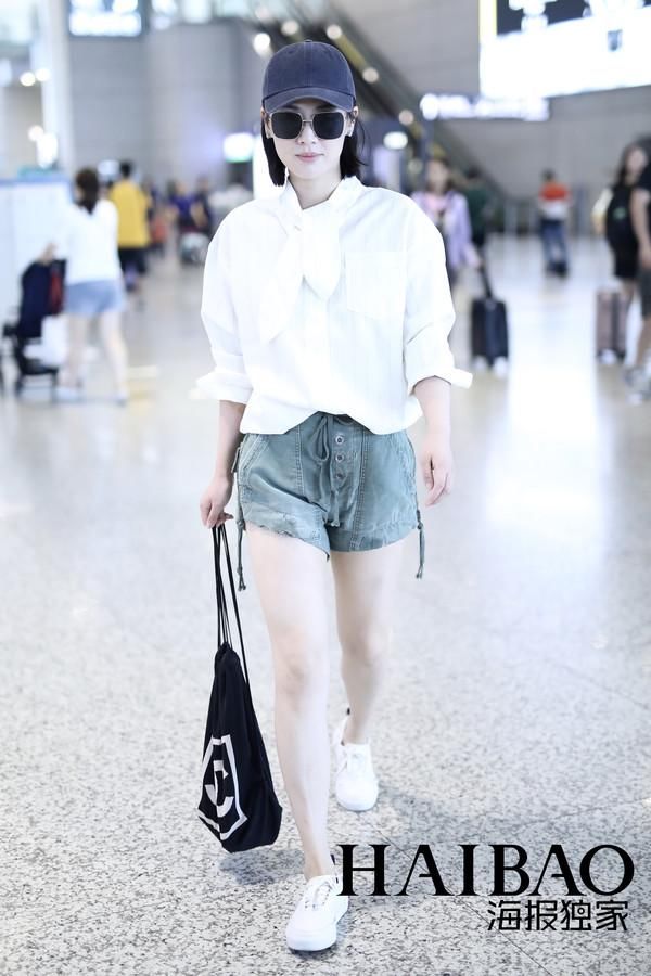 俏皮可爱又优雅妩媚！《潮我看齐》之马思纯：难道只用简单的笑容