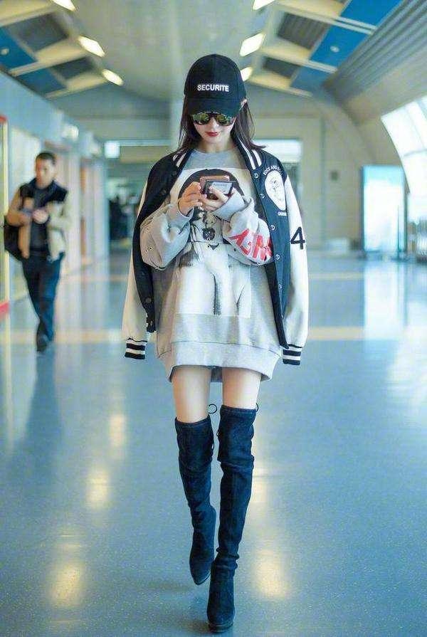 舒畅一改清纯形象，蕾丝装下美背一览无余！网友：真尴尬