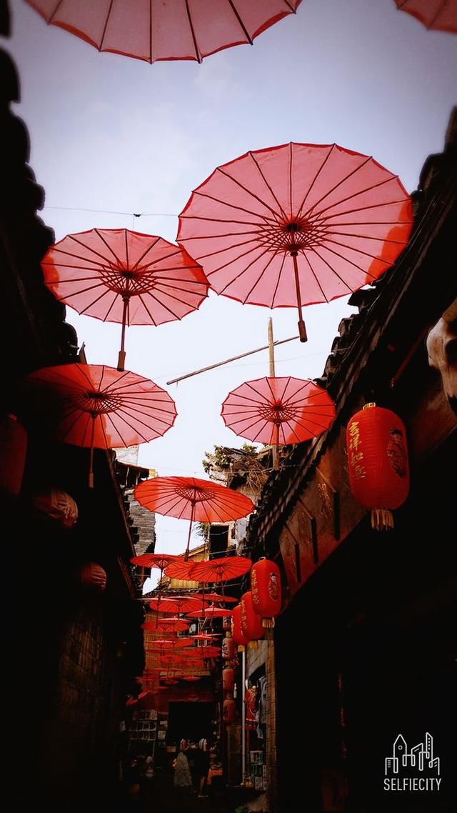 中国必去的九大漂亮小镇，我只去过那个最美的地方，你去过几个？