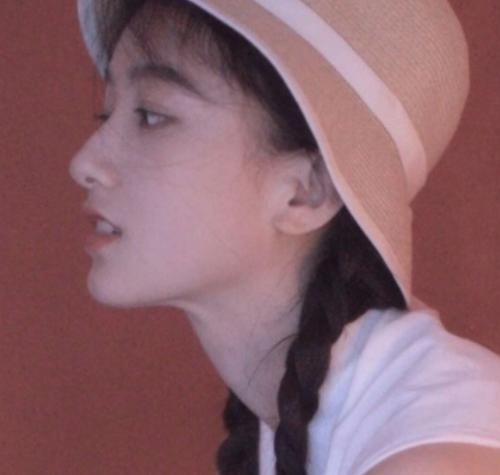  巨蟹座：“最能说谎”的4大星座女，善于伪装自己，偏偏颜值还非常高！