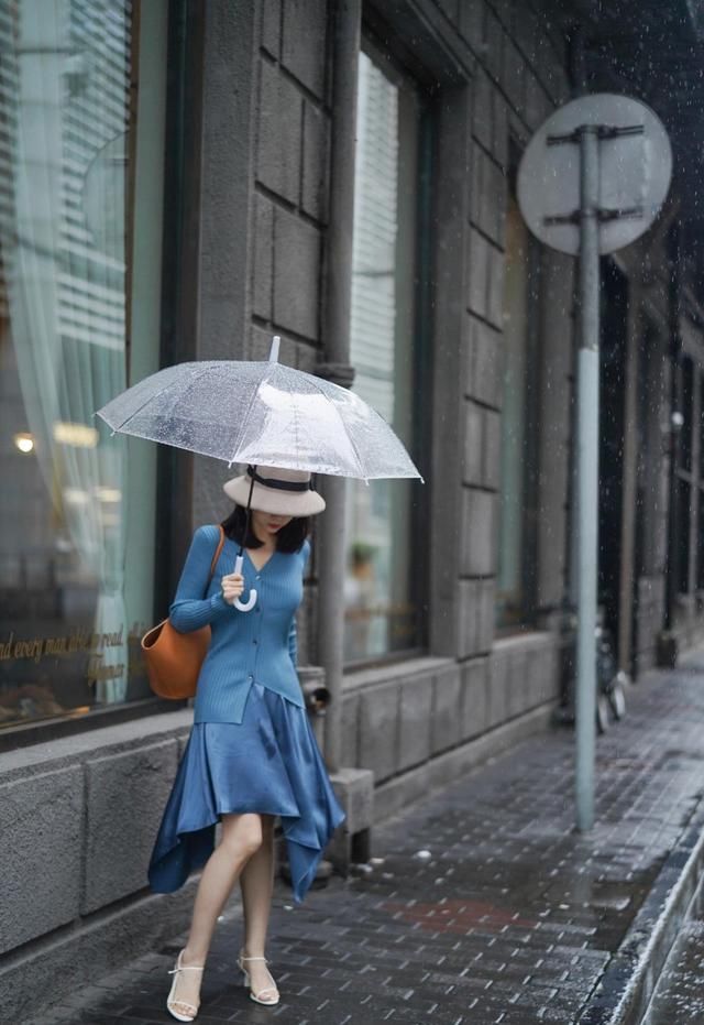  舒适：春天要穿半身裙，那这3款半身裙一定不能错过，优雅又舒适