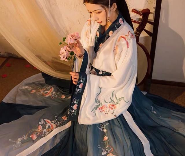  『适合』汉服：低价位魏晋制好闺蜜汉服，洒脱又随意！