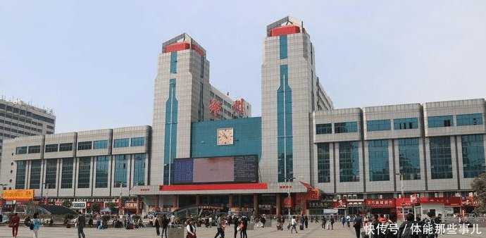  「经济总量」河南的省会郑州，作为国家中心城市，为何不是副省