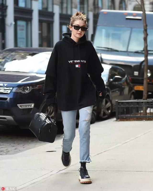 时髦卫衣前来报道，换季时分让你潮力全开!