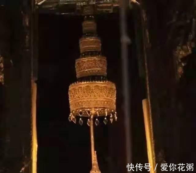 泰国国宝——金装翡翠玉佛