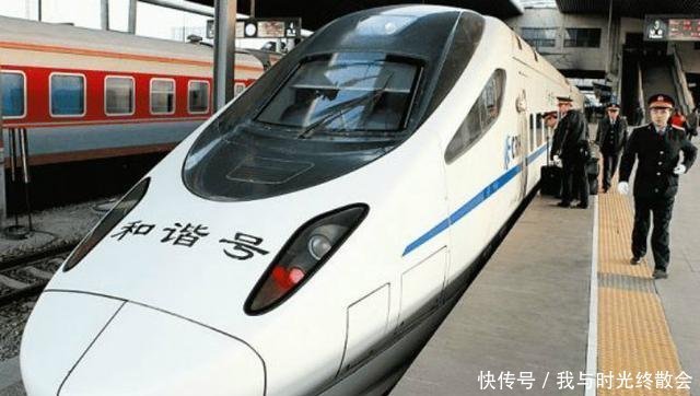  高铁■中国这辆“黄色”高速列车，从不搭乘客，永远是空的，却