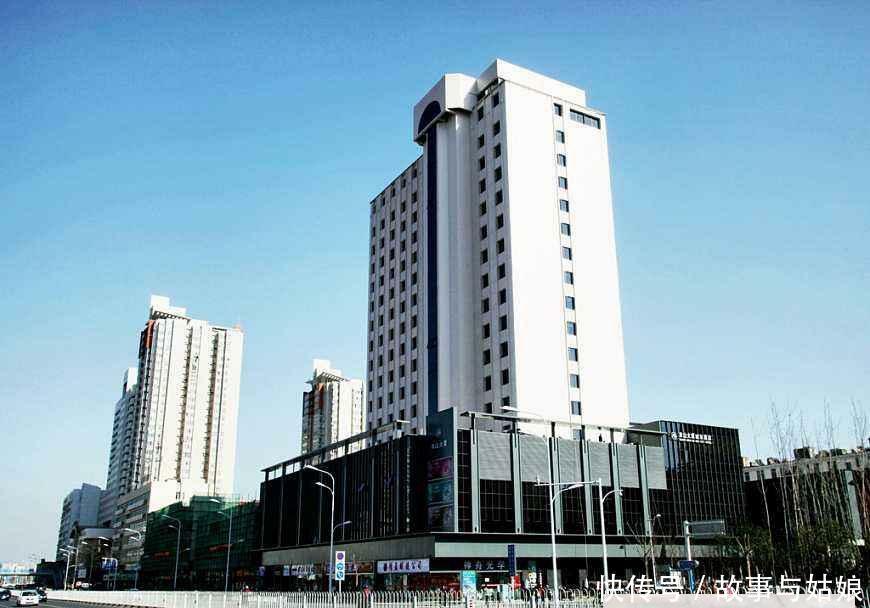 我国“留不住”人的2座城市, 大部分人工资三千左右, 房价一两万