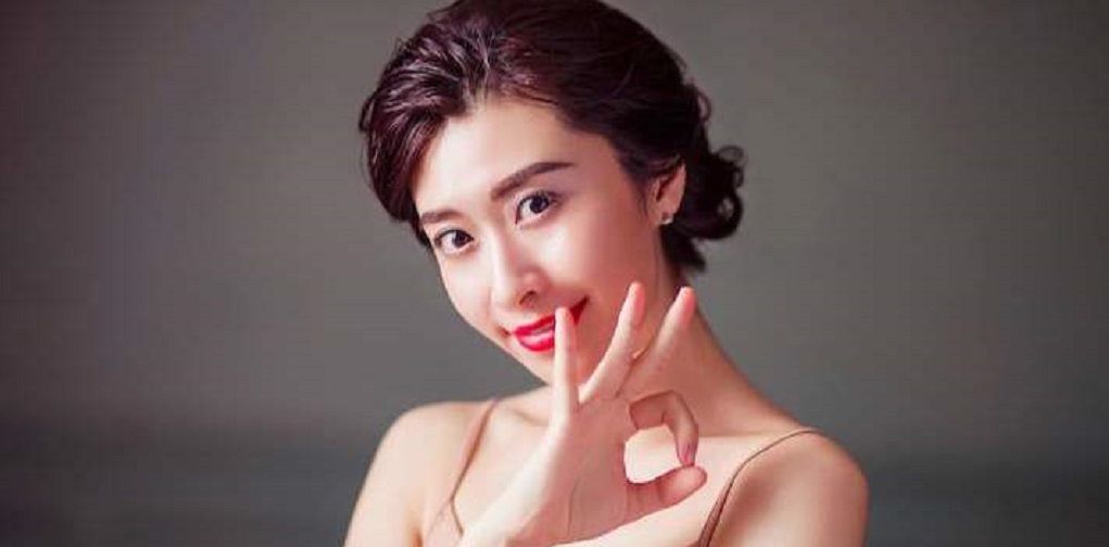 『加上』西红柿加上“它”敷脸,15天下来轻松赶走色斑暗沉,皮肤白嫩水润