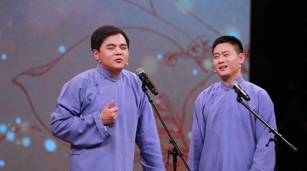  『相声演员』德云社里的隐士高人: 不求名利不想红, 郭德纲为他批岳云鹏
