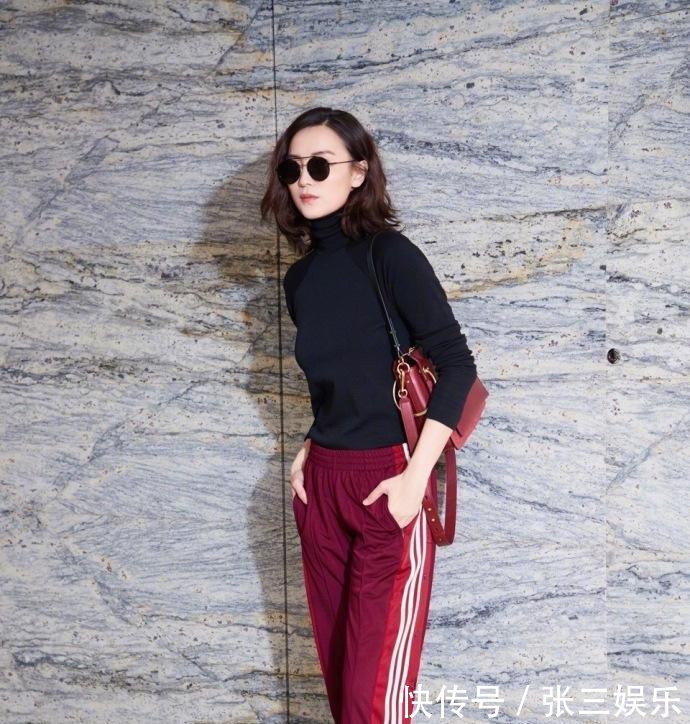 宋佳不过是穿了条运动裤, 就嫩了不止10岁, 网友: 太敢穿了吧?