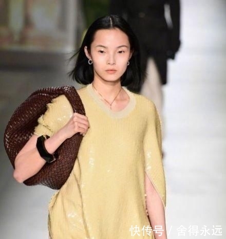  「style」T台or街拍？国模雎晓雯挑战百变style，冷酷且温柔！