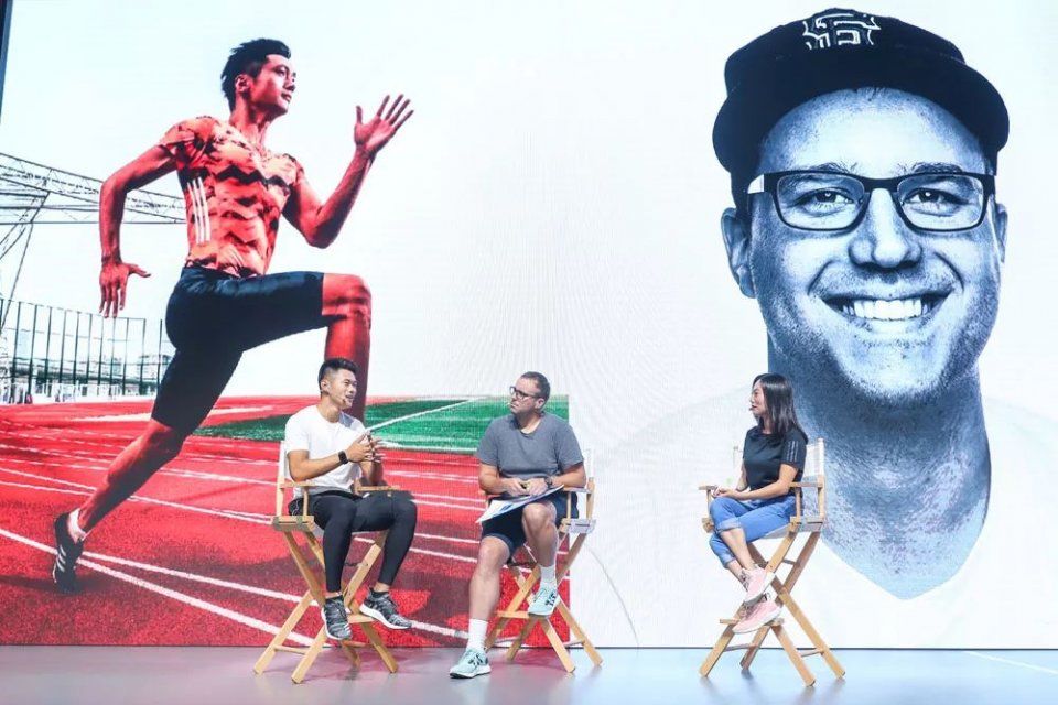 adidas 开了个游戏派对!你也能参加!做任务就能得礼品!