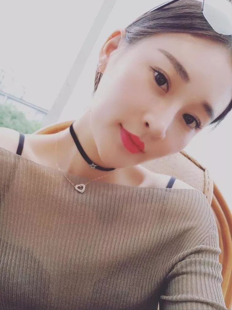 “造假疫苗”董事长终入狱!网红儿媳却仍在高调炫富?网友踢爆竟是