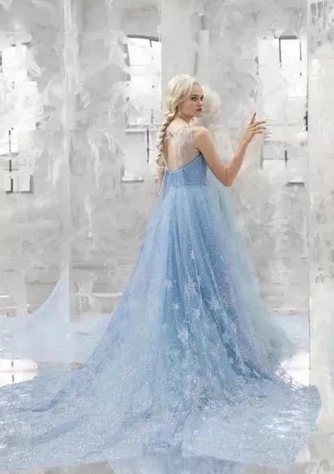  [公主联名]把冰雪奇缘做成婚纱！这些迪士尼公主穿的婚纱裙也太好看了！