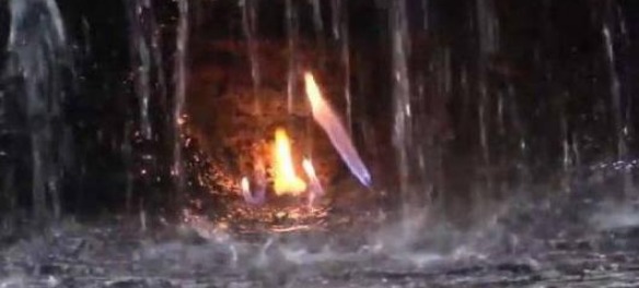 世界上最神秘的火焰，燃烧千年未曾熄灭！