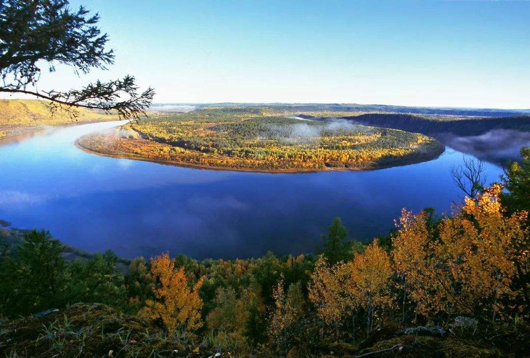 我国有一条“爱国河”，水从国内流到国外，溜一圈又回到了祖国！