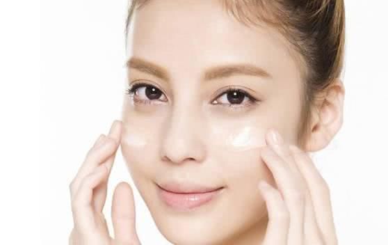 每天都化妆，你知道如何让妆容变得更好看吗?