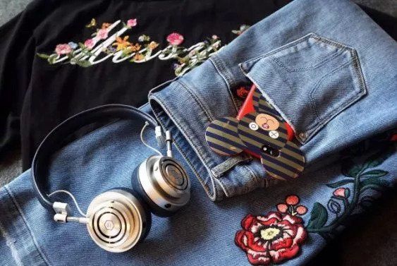 她在衰落之时被温州大佬收购，如今竟然位居女装品牌前列?牛逼!