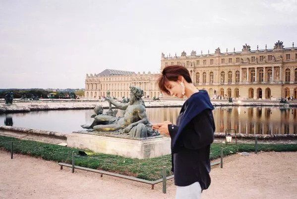 羡慕 | 高俊熙又换新短发?而她的私服穿搭才是真时髦!