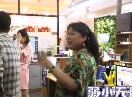 『出场』《安家》花絮剧透:李菁菁出场很彪悍跟孙俪打架,孙俪吓到忘词