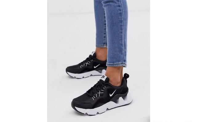 「球鞋」时尚教主Anna Wintour认可的运动鞋，就是这双Nike经典款球鞋