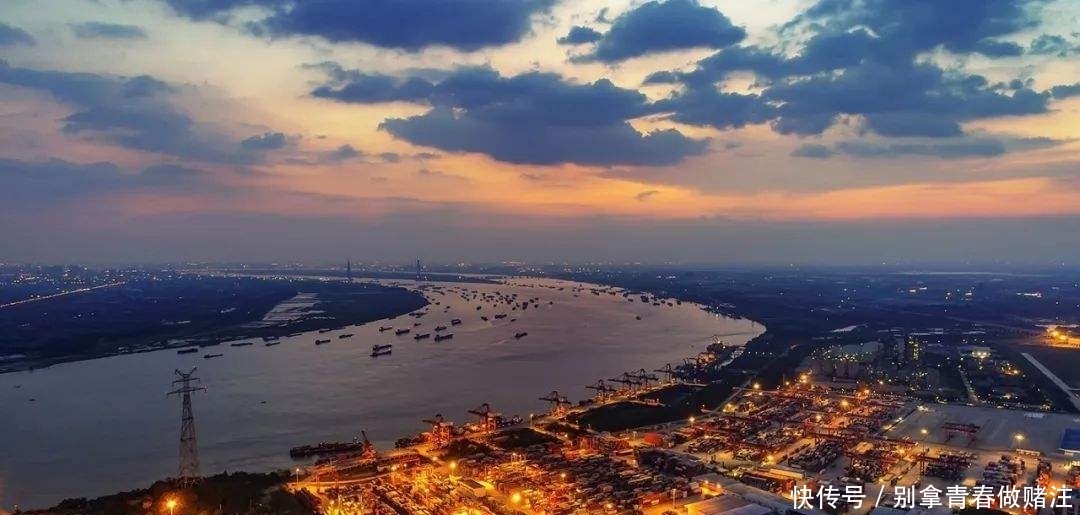  [中心城市]中西部地区四大中心城市，未来发展前景巨大，谁将脱