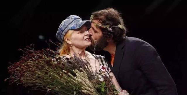 #封为#79岁“西太后”,曾经被封为“朋克教母”,是时尚女魔头鼻祖之一