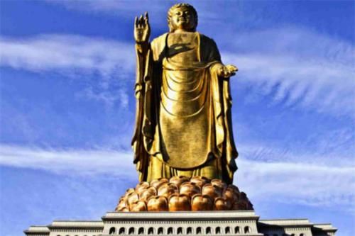 这座投资12亿约70层楼高的佛像,如今无人参拜,游客:拜不起