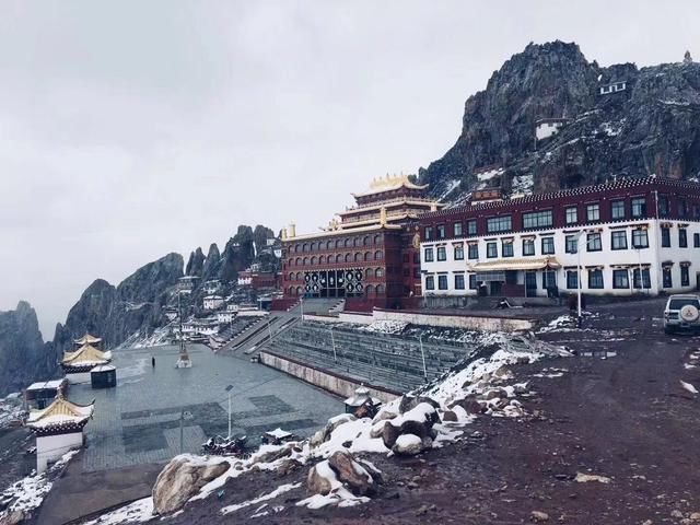 孜珠寺，一座隐藏于317国道旁的三千年寺庙