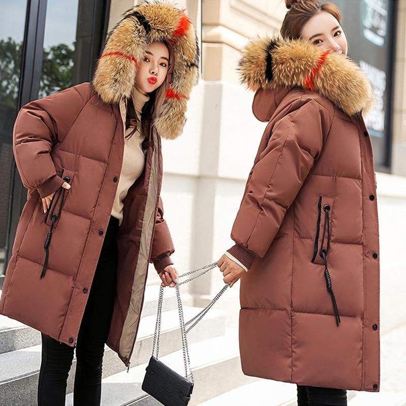 冬季首选羽绒服，这个冬季流行的羽绒服都在这儿，保暖时尚显年轻