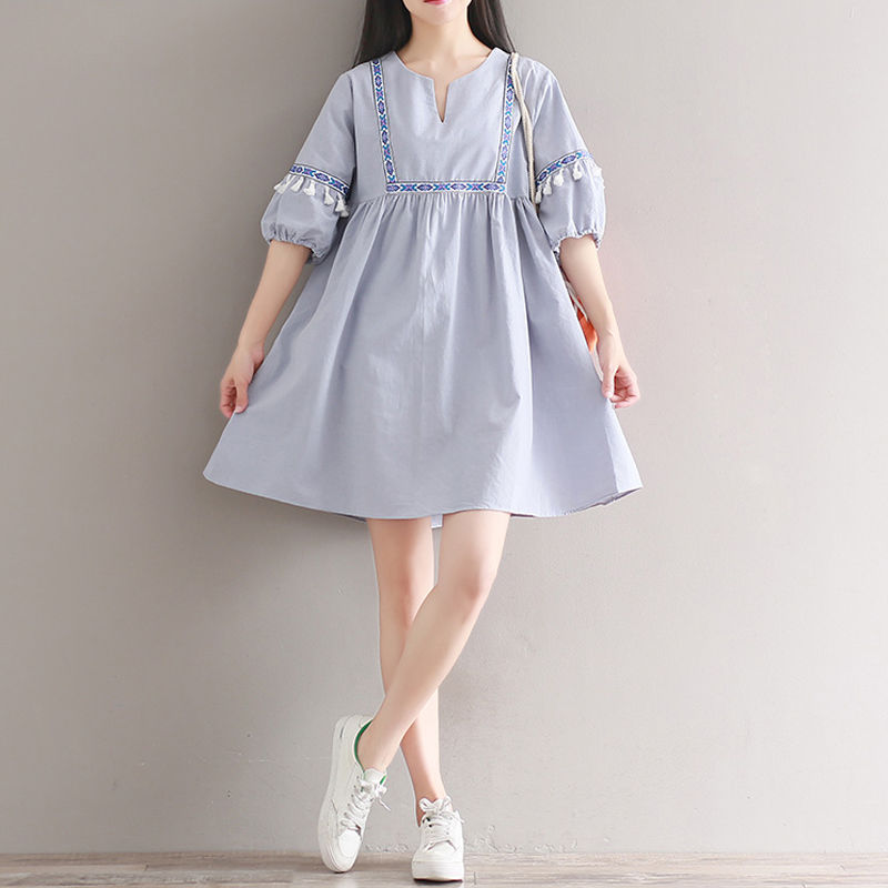 姐姐想变年轻,推荐给她几款连衣裙,换上之后,秒变校园女神