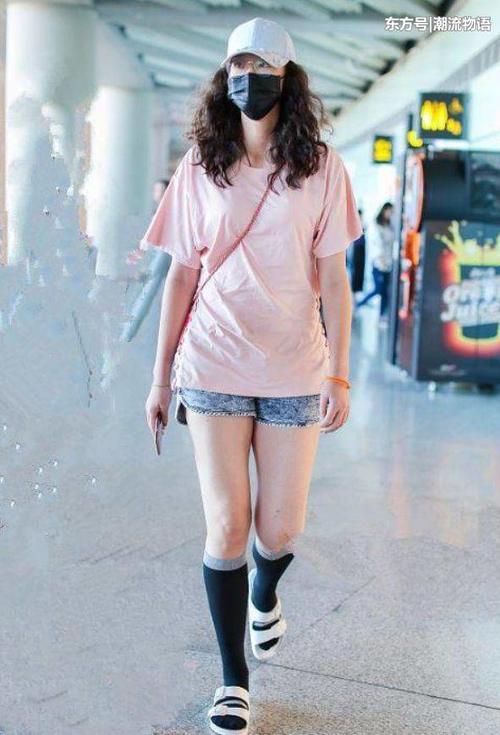 惠若琪不得了！穿超短裤套长黑袜很漂亮，网友：有她做媳妇该多好