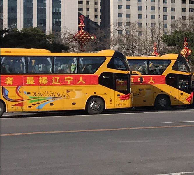 #辽宁人#笑着笑着就哭了!蓝天彩虹、笑颜敬礼!辽宁人今天都在“追星”!