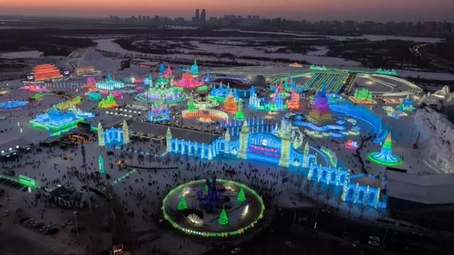 刚刚，哈尔滨传来一组照片，惊艳全世界!