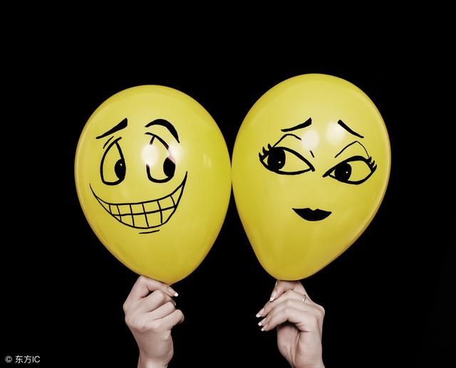 微信支付被曝漏洞、李笑来回应录音泄露、网红直播猕猴涉嫌违法？