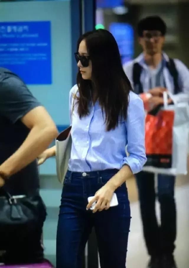 跟着外国女星这样穿，小个子秒变大长腿