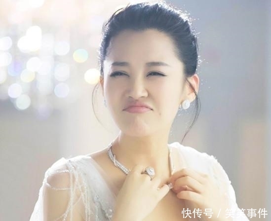 「 高级」剪掉十年长发却意外时尚高级,至少年轻20岁,50岁许晴也太惊艳了