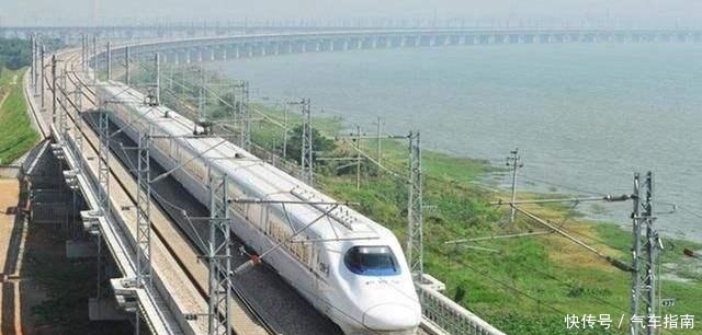 中国高铁放着直线不走，为什么却偏要走弯路？今天可算明白了