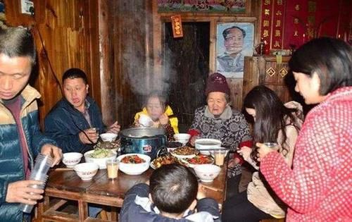  亲戚■都说农民好客，可城里亲戚到来，农民却高兴不起来，为什