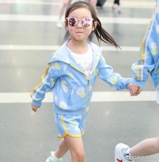戚薇的女儿和李小璐的女儿！差距这么大？