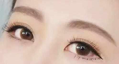 别再傻傻用眼霜，老奶奶无意用它洗脸，一夜醒来眼袋全无