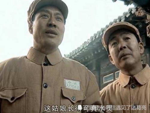  王副军长主动：亮剑：李云龙只是个师长，为什么王副军长却怕他？你看老李想了啥