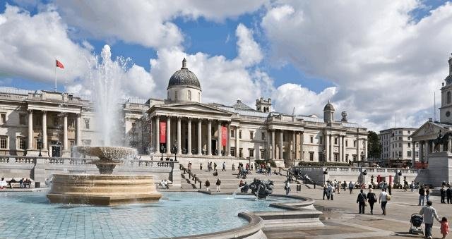 看看英国的农村，再看看中国！驴友没有对比就没有伤害