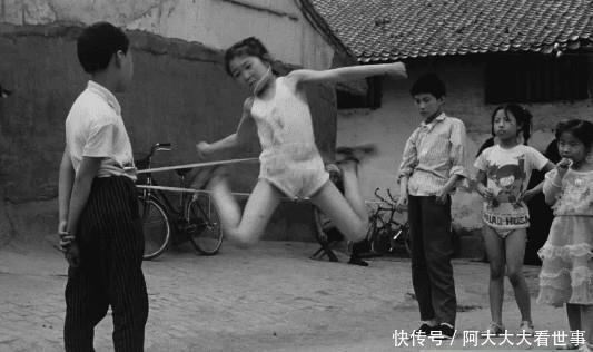  #雪人#西安鲜为人知的8张老照片：第一张最潮，最后一张很酷