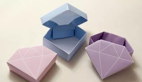  『红色』十款强烈推荐的朱顶红进口品种，款款惊艳无比