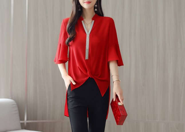 二姑真会打扮，7月新买的名媛套装，减龄漂亮，美的让人移不开眼