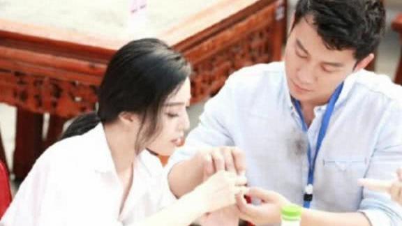 李晨悔婚纯属造谣，大黑牛霸气回击分手传闻！网友：范爷没看错你