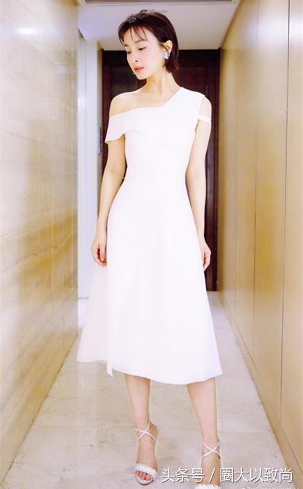 潮了的吴昕和胖了的陈妍希，同穿露肩裙，网友:手臂差8斤肉不止