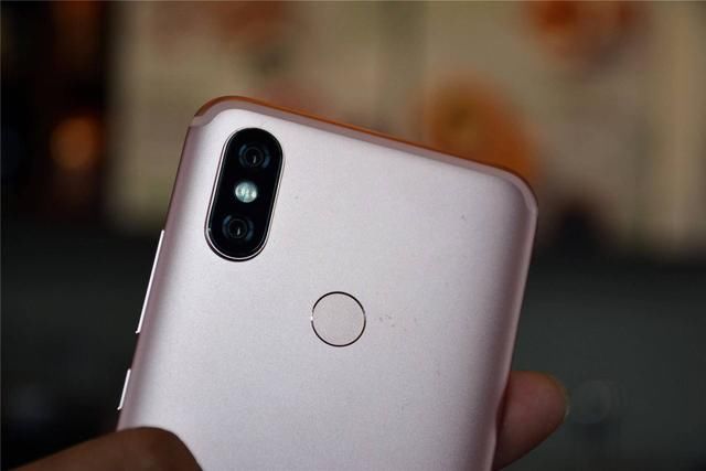 绝了!小米6X售价亮眼,官方宣布硬件利润永不超