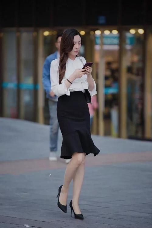  【气质】女生搭配高跟鞋，展现出优雅又自然的气质